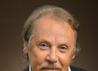 Почему народный артист России Валерий Алексеев дважды отмечает день рождения?