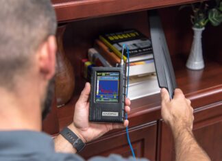 Как и для чего проводится поиск камер,жучков и скрытого оборудования