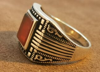 Мужские печатки — их особенности и значение