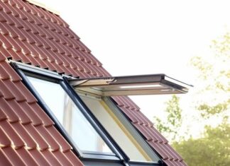 Особенности выбора мансардных окон