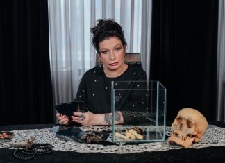 Алена Полынь аферистка или ведьма?