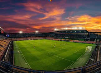 Что нужно для оснащения футбольных стадионов?