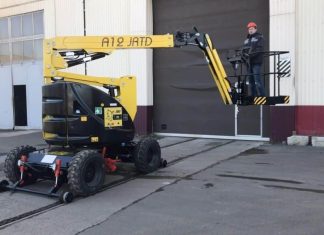 Мобильный коленчатый подъемник и его использование