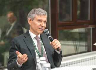 Борис Листов – председатель Россельхозбанка