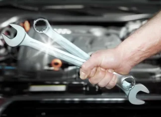 Особенности ремонтных работ и замены сальника рулевой рейки