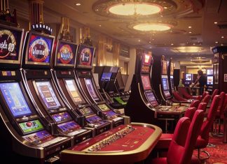 Почему люди играют в онлайн казино?