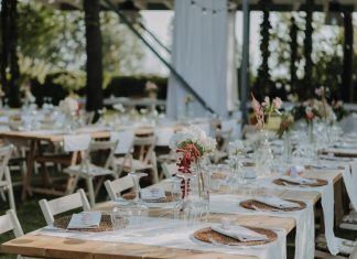 Юбилей, награждение, банкет: чем отличаются форматы торжеств