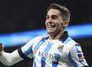 Агент Захаряна сообщил, что игрок может поставить цель перейти в «Целе»