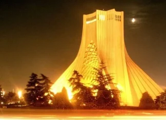 AP: США пригрозили санкциями банкам КНР и ОАЭ за ведение дел с Ираном