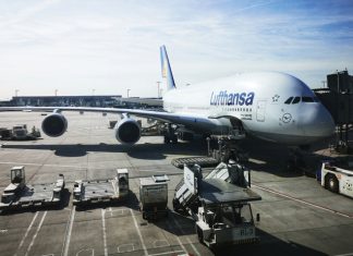 Авиакомпания Lufthansa отменяет 20000 рейсов
