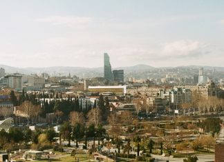 Belavia проводит распродажу авиабилетов из Беларуси в Грузию