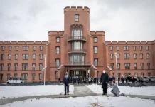 CBS: Министерству внутренней безопасности США приходится экономить скрепки