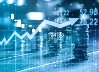 Экономист Чирков спрогнозировал рост экономики РФ в 2026 году