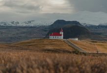 Исландская авиакомпания разыгрывает бесплатную поездку для плохих фотографов