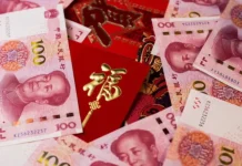 Китайский город охвачен хаосом после «дождя купюр»