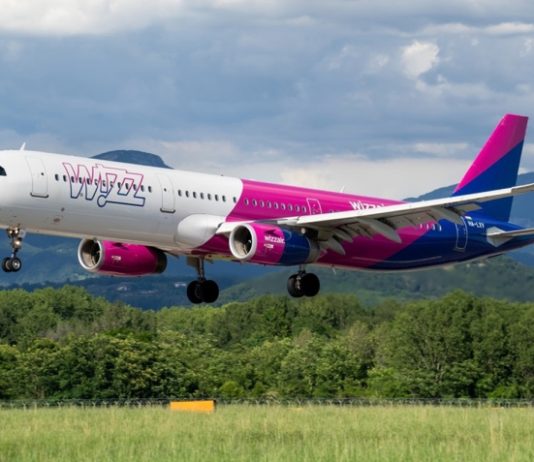 Лоукостер Wizz Air проводит новую распродажу: билеты – от € 17