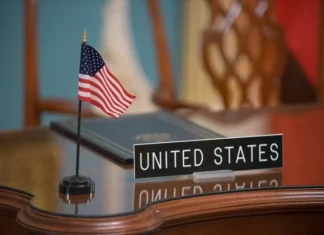 МВФ: США не могут вечно откладывать задачу сокращения госдолга