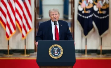 Трамп призвал союзников набраться смелости и взять под контроль Ормузский пролив