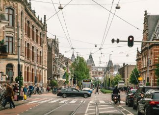 У лоукостера Vueling новая распродажа: авиаперелеты – от € 17