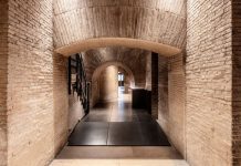 У Пантеона в Риме открыли выставочное пространство среди руин