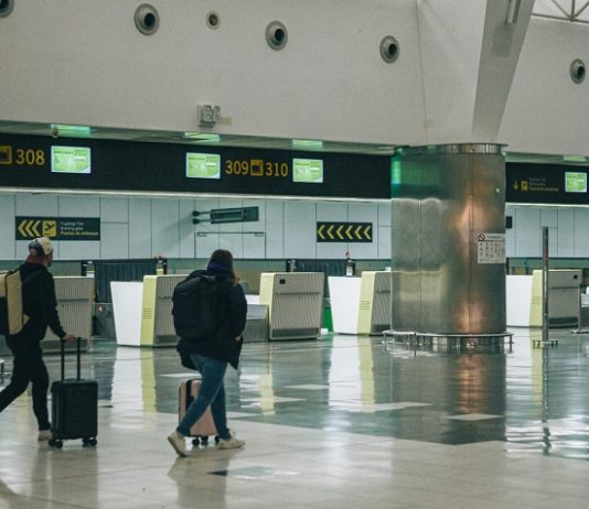 В приложении Airbnb можно будет заказать трансфер от аэропорта до отеля