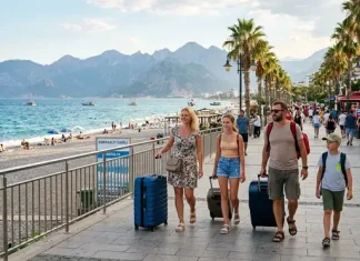 В Турции начинается сезон: россияне и европейцы возвращаются и Анталья фиксирует рост турпотока