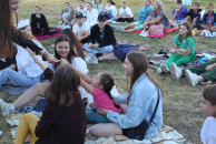 Мертвую косулю выбросило на берег Обского моря в Новосибирске