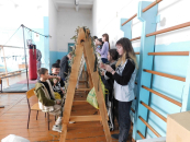 Двух пьющих школьниц задержали после массовых краж в Новосибирске