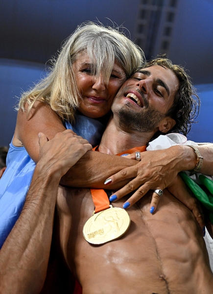 Вся красота 2023-го: тот самый Грилиш, явление Месси народу, Максим Горький на дне йоги