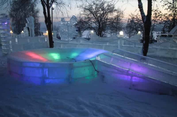 Ледовый городок на набережной Новосибирска: цены, фото и время работы