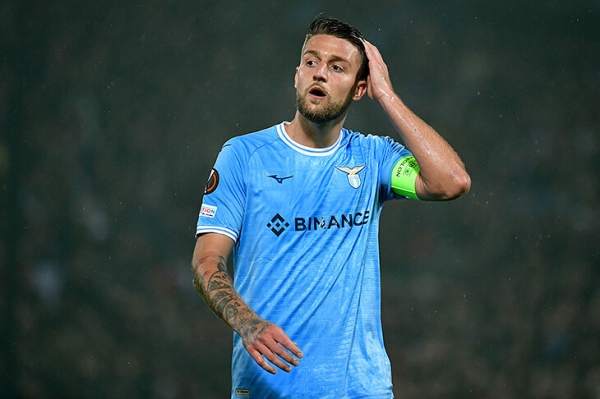 Дикая группа в ЛЕ: у всех (!) команд по 8 очков. В итоге «Лацио» едет в Лигу конференций