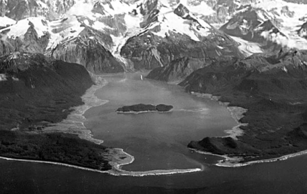 Самая большая волна поднялась на высоту 524 метров: что она сделала с людьми? - Hi-News.ru