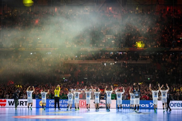 53 586 зрителей на гандболе! Матч Евро в Германии побил мировой рекорд