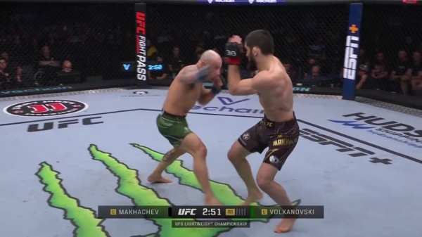 Семь причин, почему первый бой Махачева и Волкановски получился таким близким