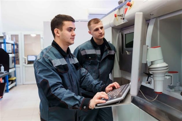 Более 500 млн рублей будет направлено на развитие Инжинирингового центра Самарского университета