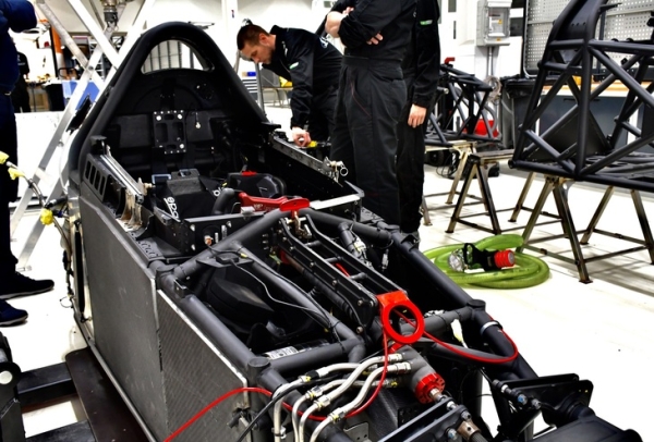 В Москве уже делают гоночные прототипы, хоть никто и не верил! Побывали на заводе и изучили процесс до винтика