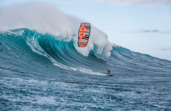 Самая большая волна поднялась на высоту 524 метров: что она сделала с людьми? - Hi-News.ru