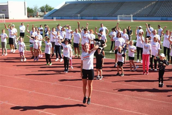 Куйбышевский НПЗ помогает развиваться родному городу