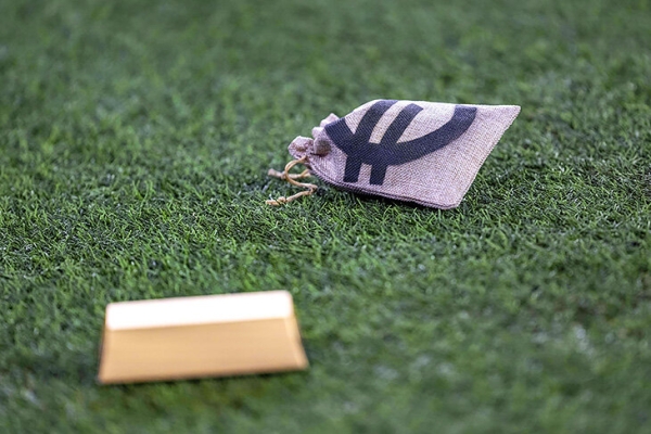 В группе смерти швыряли деньги: золотые слитки в Дортмунде, в Милане &ndash; &laquo;Долларуммы&raquo;