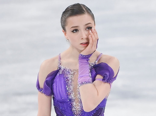 Думаете, возрастной ценз только в фигурке? Нееет – в гимнастике поднимали дважды (но не спаслись от обмана), а пловцы испугались 10-летней девочки