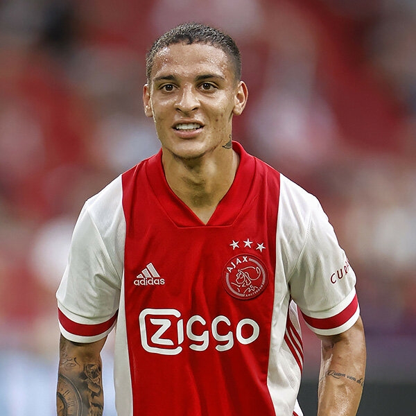 «МЮ» покупает Тен Хагу Антони из «Аякса» за €100 млн. Сто миллионов!