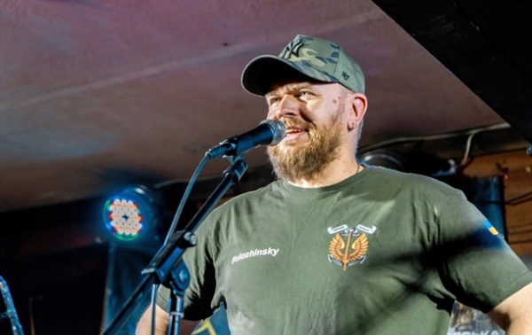 Сашко Положинский выпустил новый альбом, посвящённый побратимам