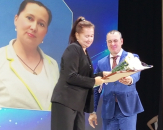 Цветы и чайник подарили на 100 лет участнику взятия Берлина Виктору Ильиных