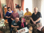 Я леди в чёрном: глухая женщина-водитель в Новосибирске рассказала о работе в такси