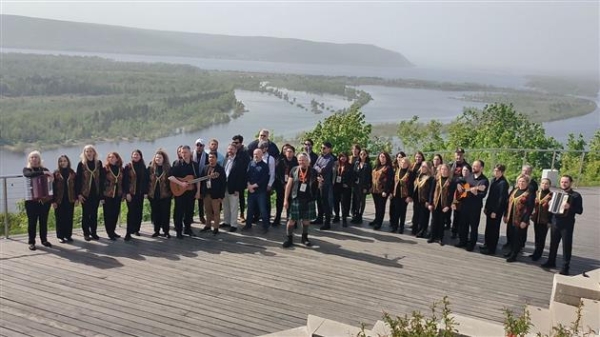 Участники фестиваля "Гитары в строю!" записали манифест о солидарности в борьбе против фашизма