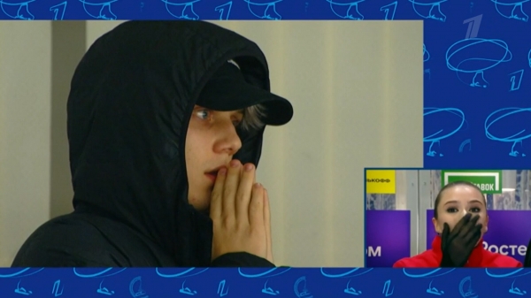 Что устроила Валиева после проката? Два захода на неудавшийся прыжок &ndash; два падения сквозь смех