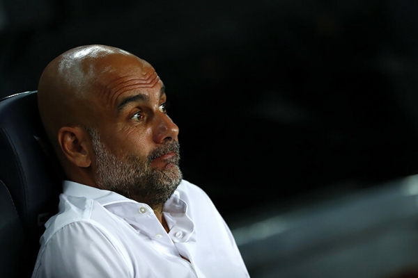 АПЛ реагирует на предложение Боули: Клопп и Пеп резко против, идея нравится только Джеррарду – но и он сомневается