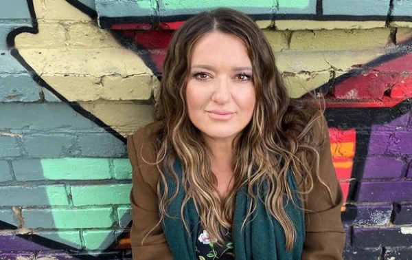 Могилевская представила клип о беженцах