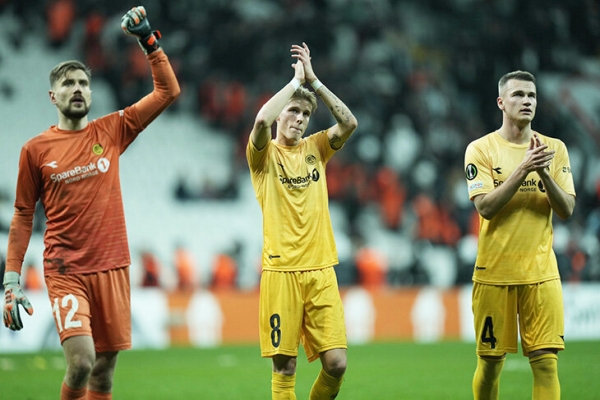 Кокорин забил «Бетису», Лунев не пропустил от «Байера», осечки «Ливерпуля» и «Ромы». Дайджест ЛЕ и ЛК