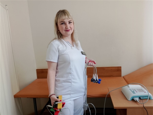 Более 400 электрокардиографов поступят в медучреждения Самарской области 